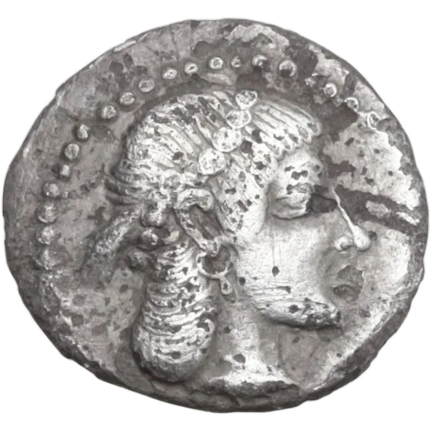 Head of Arethusa right, wearing pendant earring, beaded pearl taenia (headband), and beaded pearl necklace, hair looped up under taenia